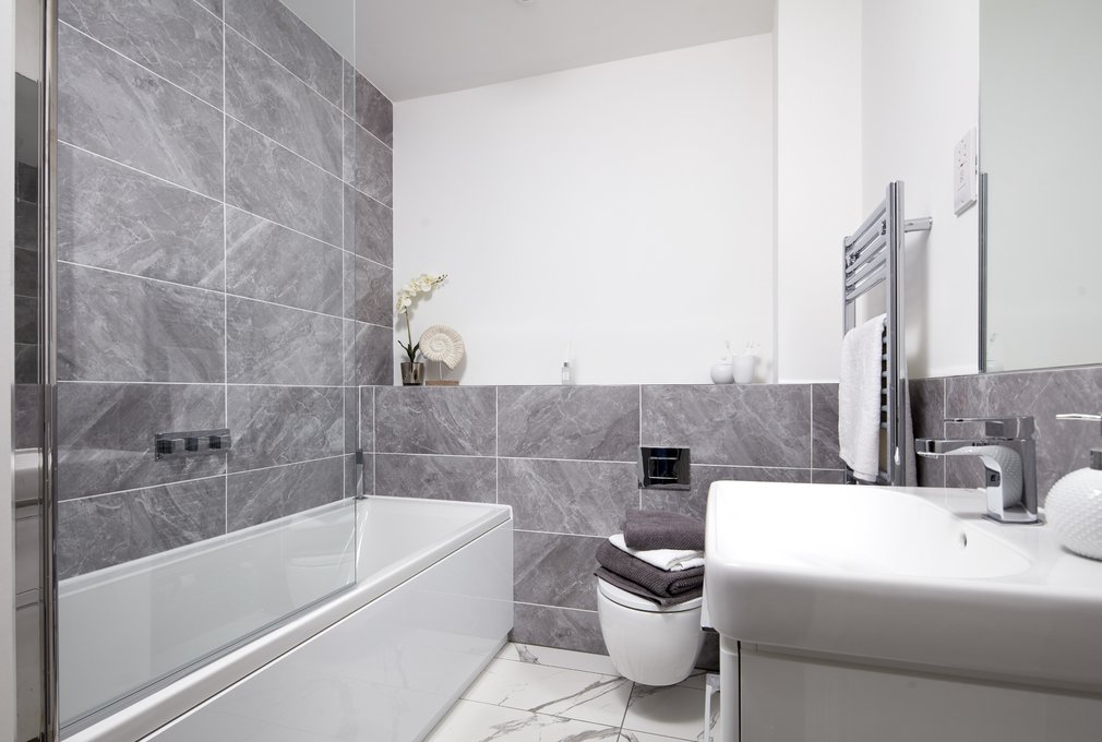 Houses in Station Road, Rainham Kent ME8 7QZ New Homes