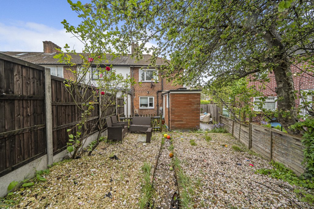 End Of Terrace House for sale in Ravensworth Road, , SE9 Acorn