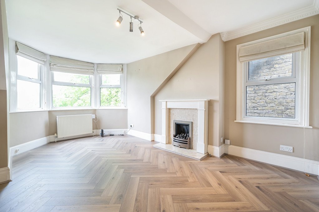 Apartment for sale in Park Road, , SE3 John Payne