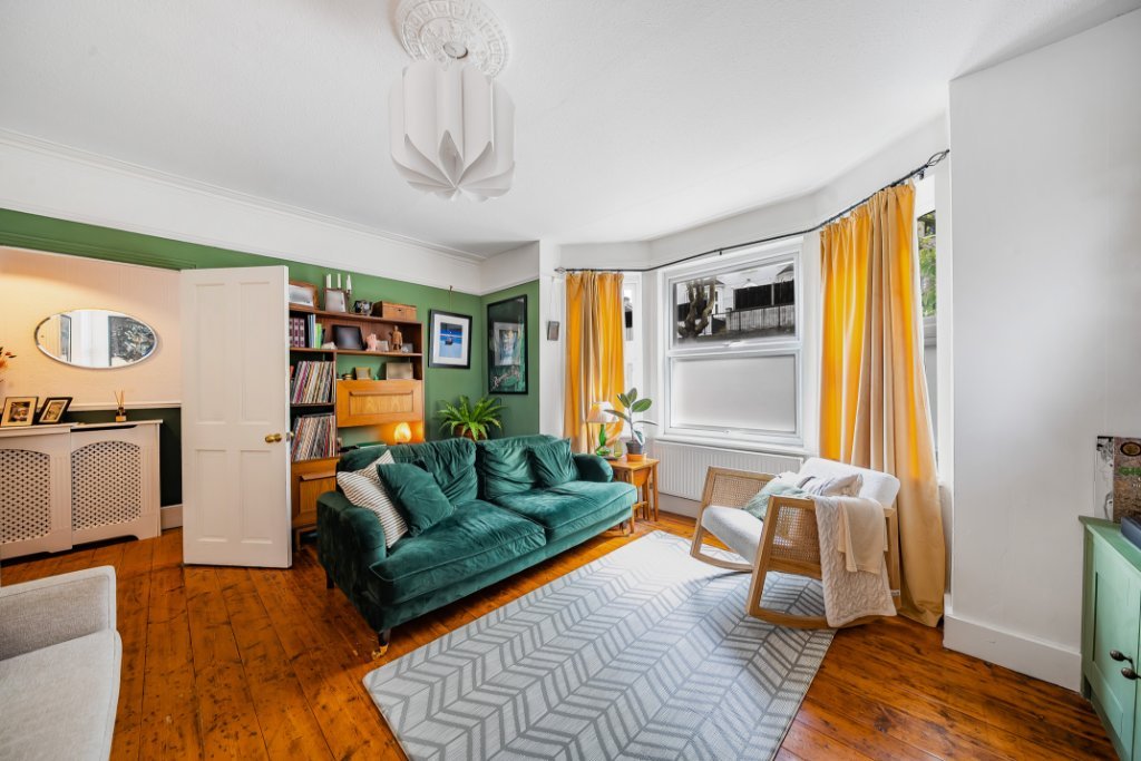 End Of Terrace House for sale in Brewery Road, , SE18 John Payne