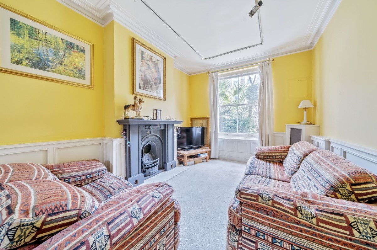 Lazy Owl Image