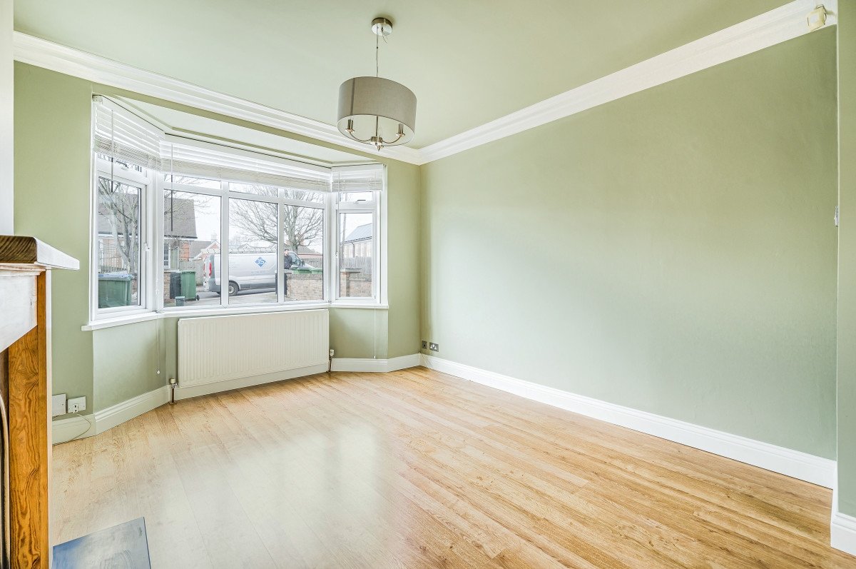 End Of Terrace House for sale in Glenesk Road, London, , SE9 John Payne