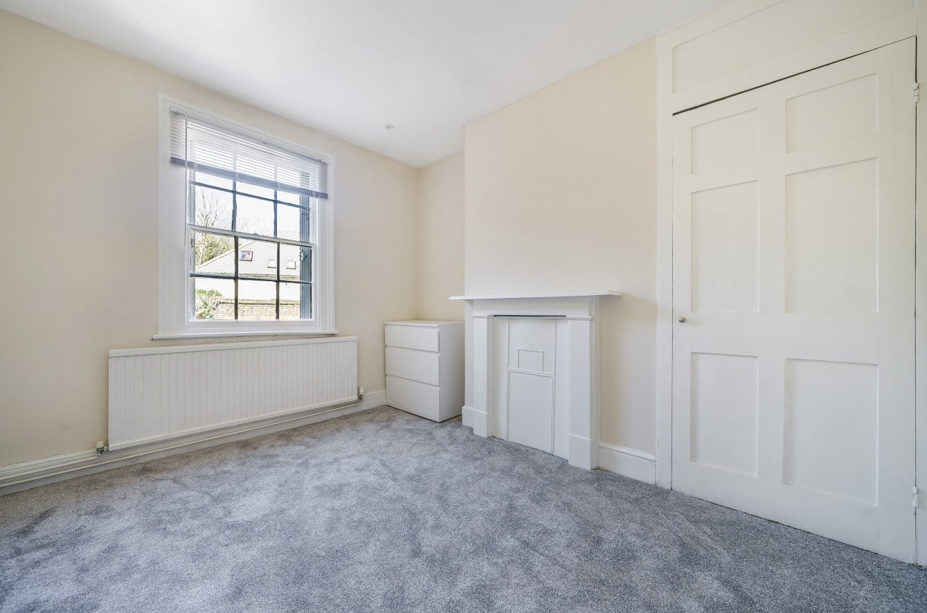 Flat to rent in Catford Hill, London, , SE6 Acorn