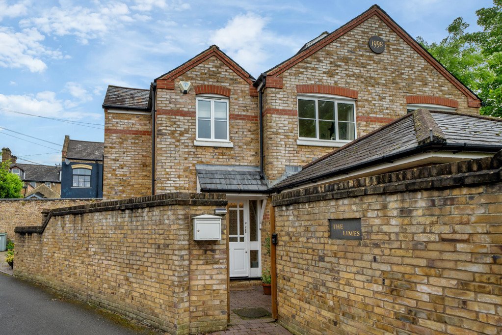 Detached House for sale in Limes Road, , BR3 Langford Russell