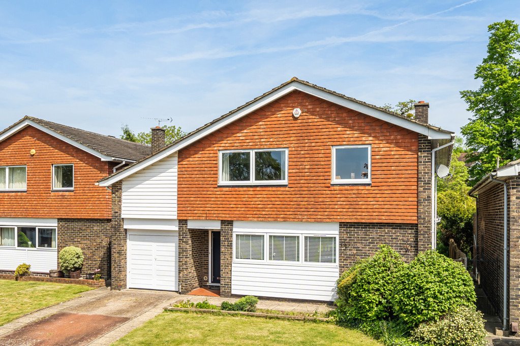 Detached House for sale in Plaxtol Close, , BR1 Langford Russell