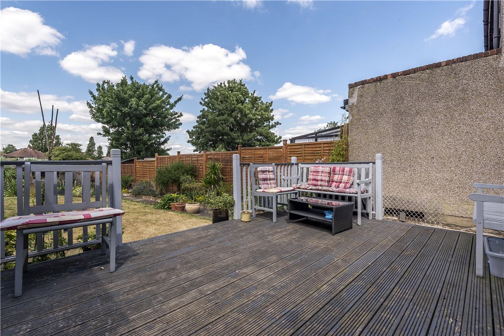 Semidetached House for sale in Lochmere Close, , DA8 Acorn