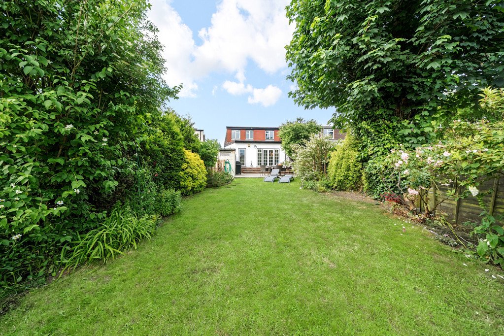 Semidetached House for sale in Charterhouse Road, , BR6 Langford Russell