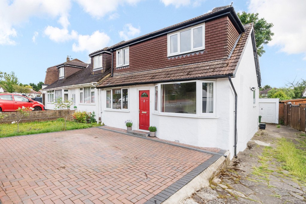 Semidetached House for sale in Charterhouse Road, , BR6 Langford Russell