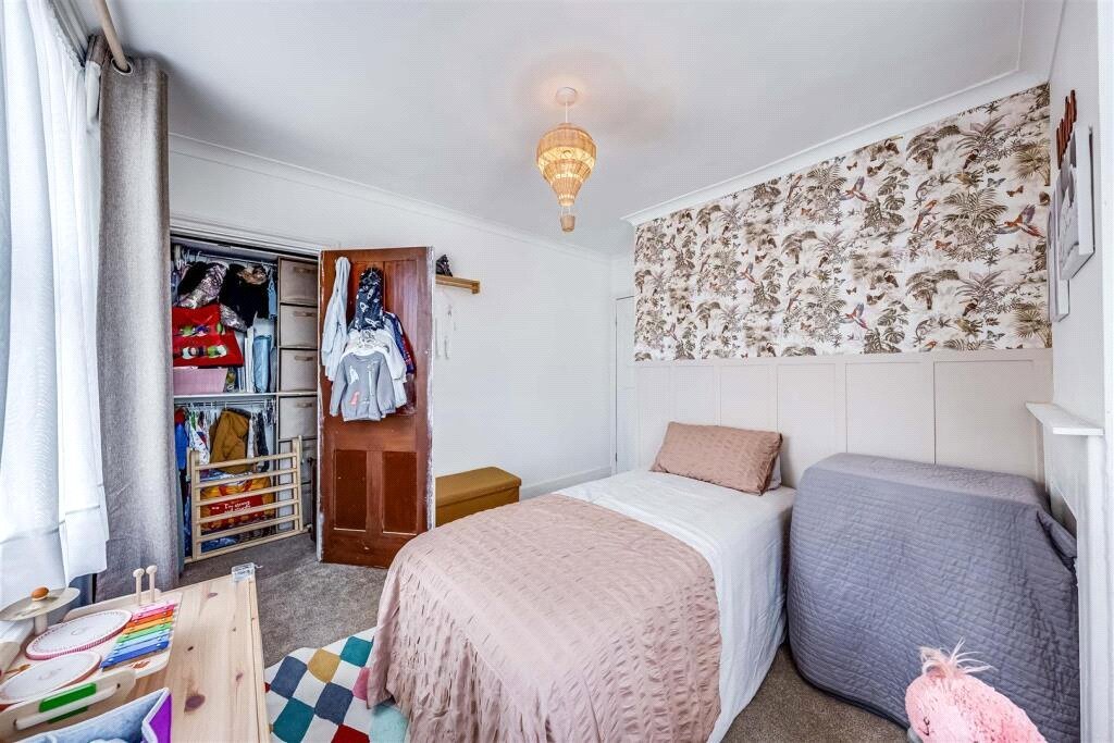 Lazy Owl Image