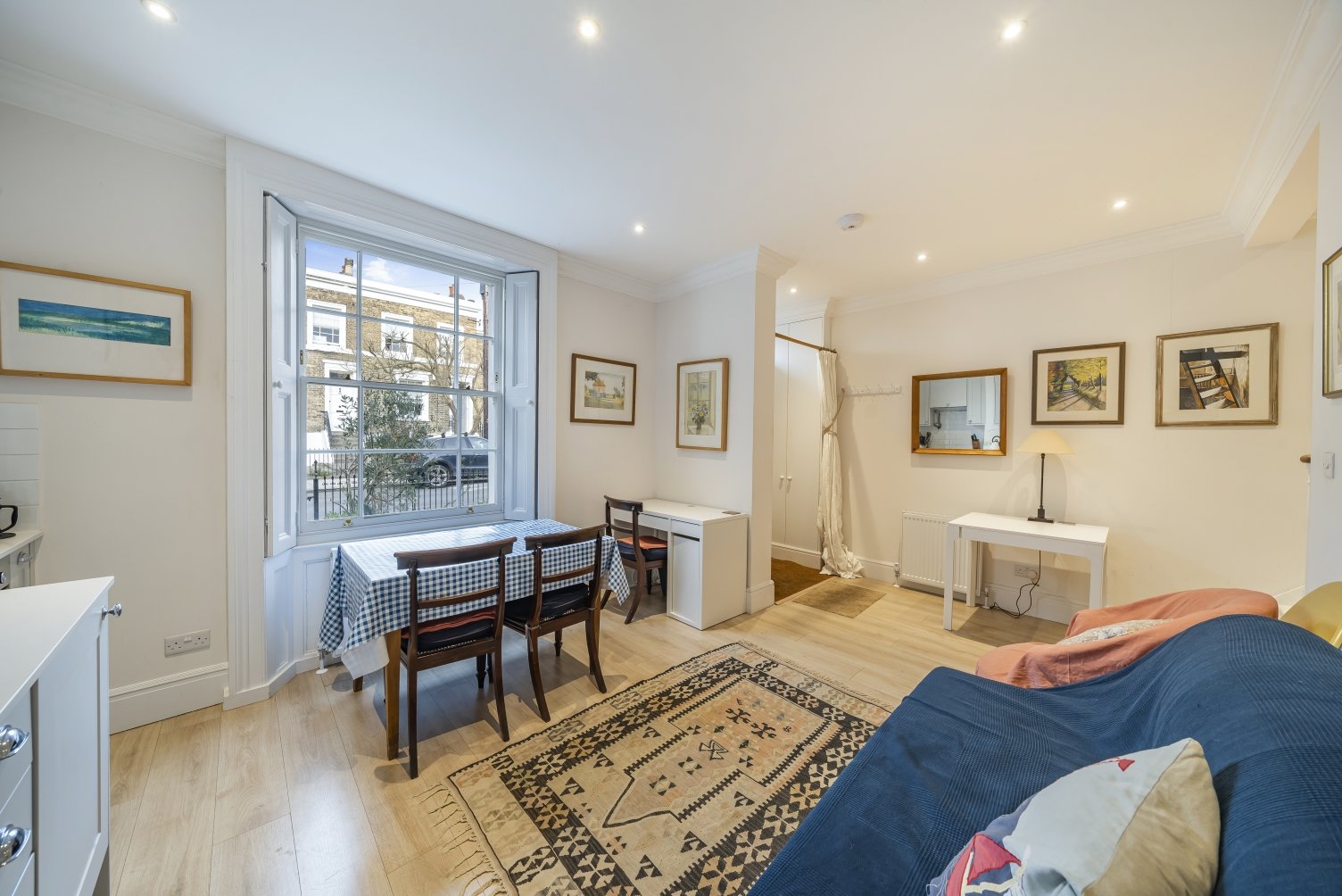 Lazy Owl Image
