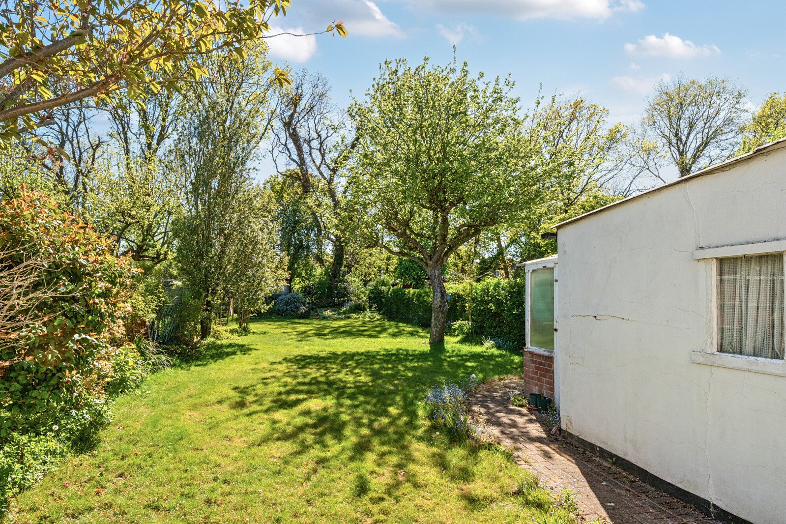 End Of Terrace House for sale in Pickhurst Rise, , BR4 | Langford Russell