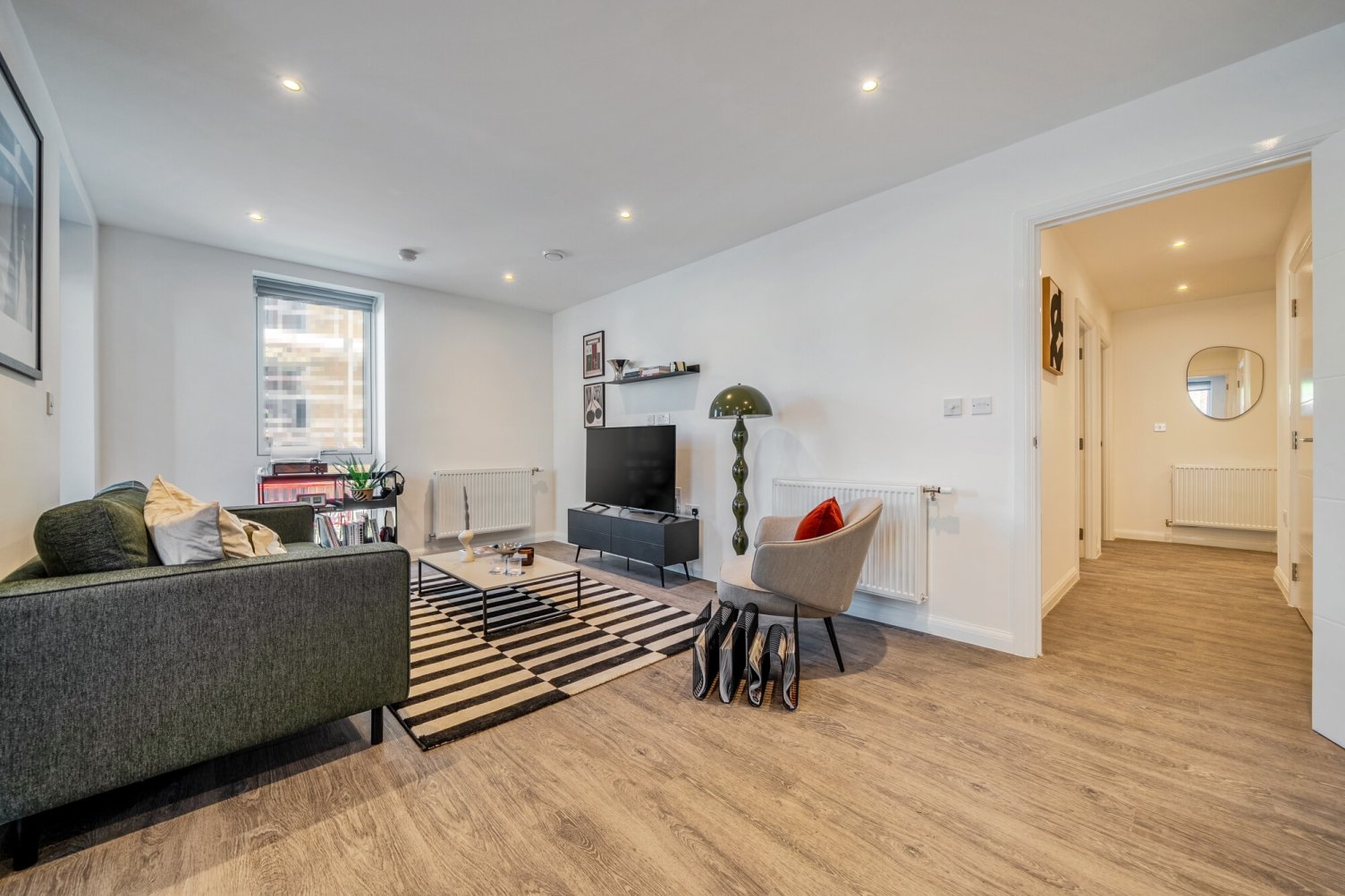 Lazy Owl Image