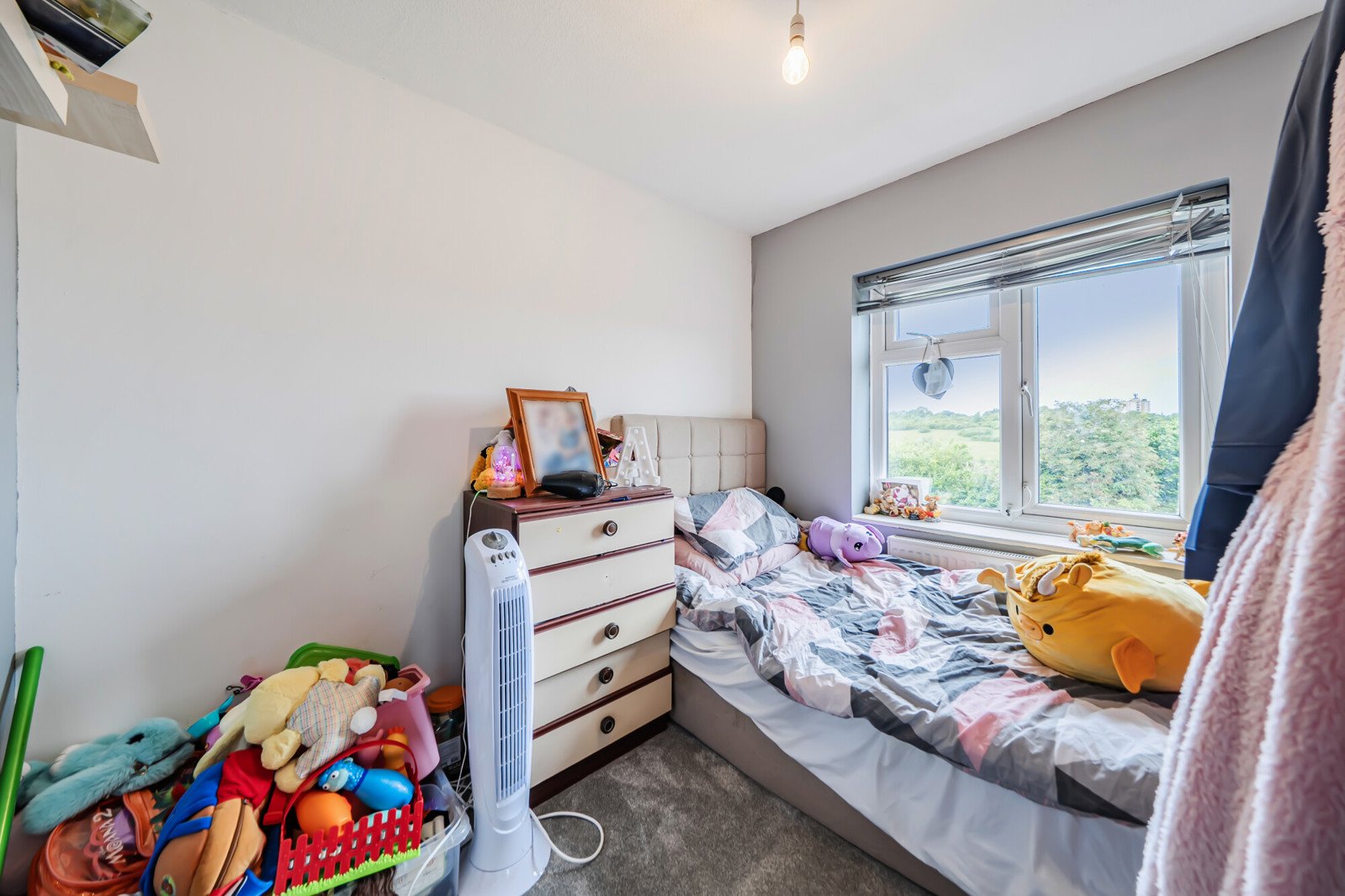 Semi-Detached House For Sale - Crestway, Chatham, ME5