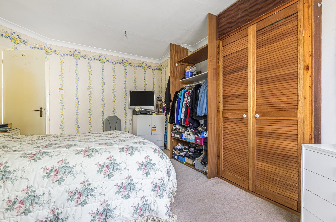 Detached House in Cathcart Drive, Orpington, , BR6 Langford Russell