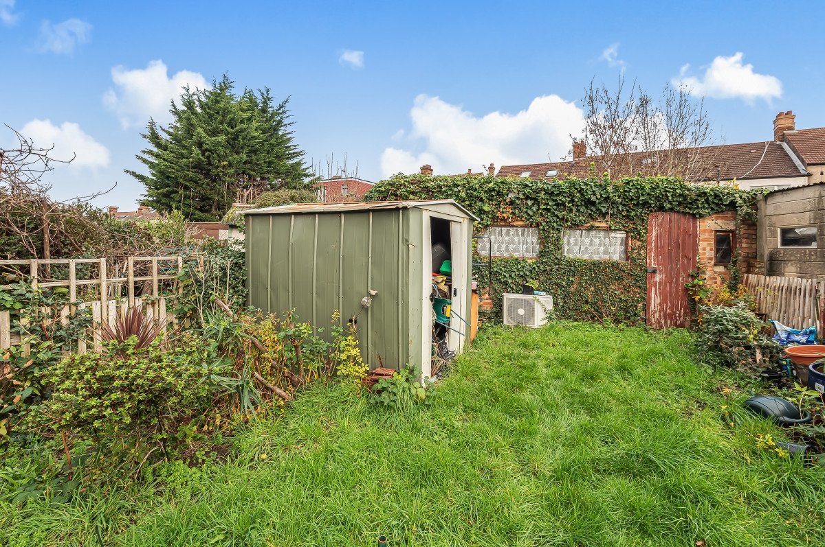 Terraced House for sale in Milborough Crescent, , SE12 John Payne