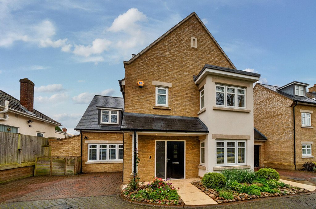 Detached House for sale - Eversleigh Place, Kent, BR3