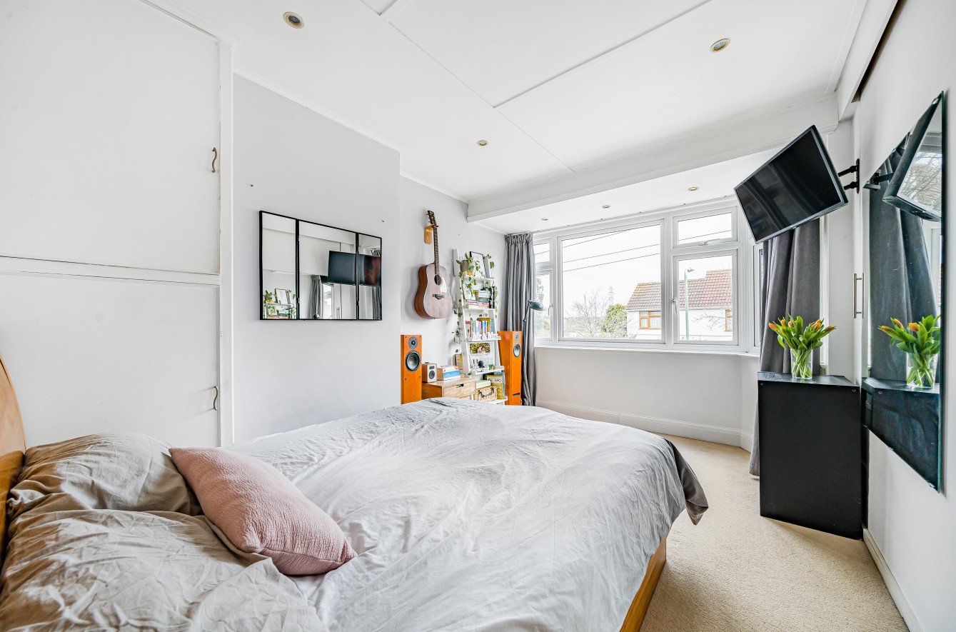 End Of Terrace House for sale in Penshurst Avenue, Sidcup, , DA15