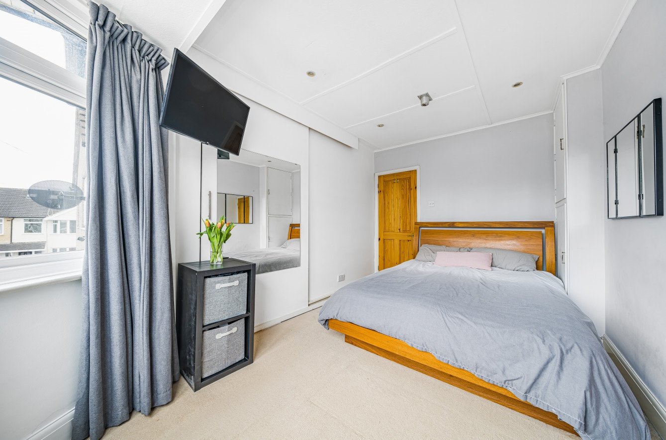 End Of Terrace House for sale in Penshurst Avenue, Sidcup, , DA15