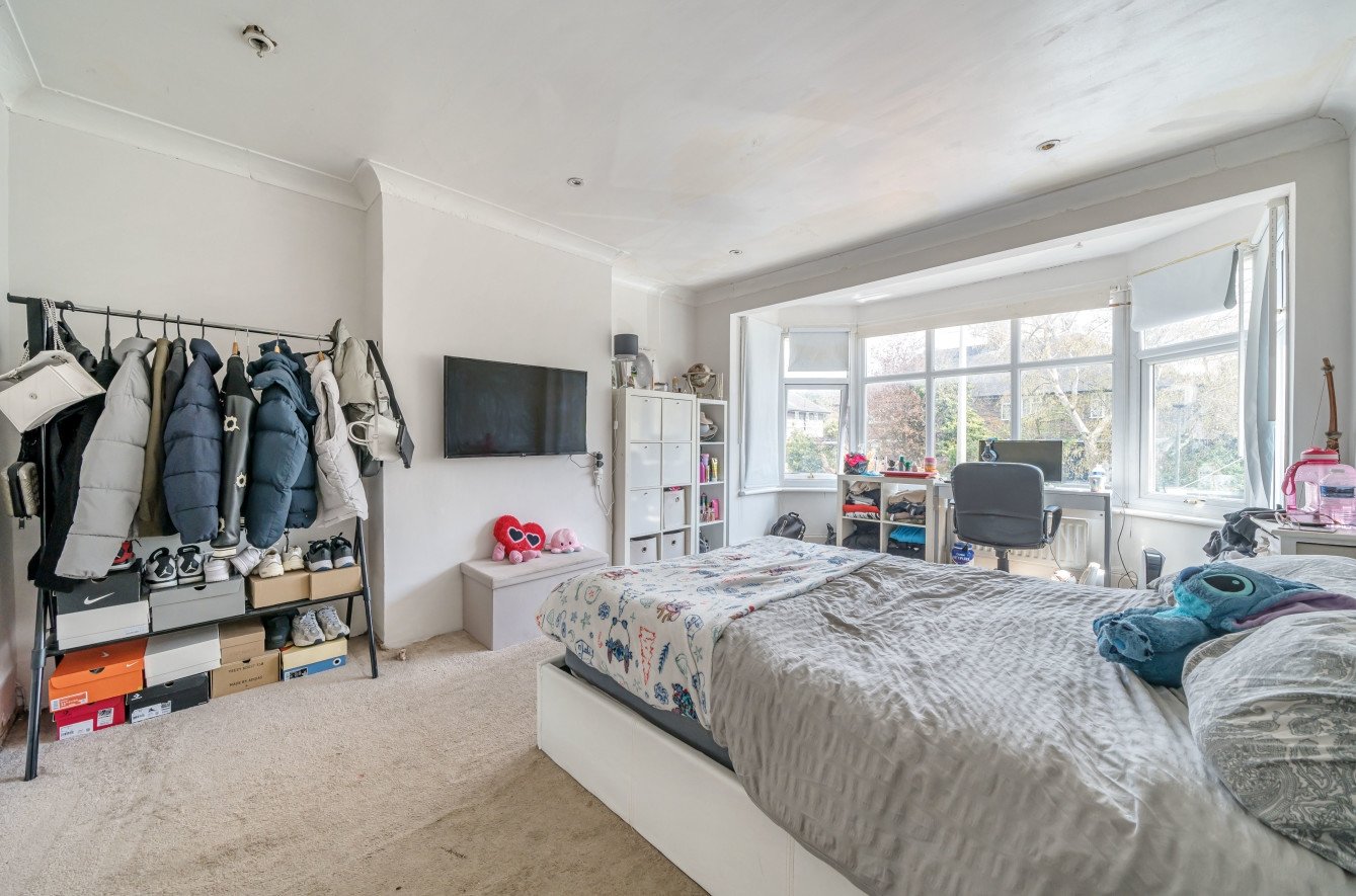 Semidetached House for sale in Rafford Way, , BR1 Acorn