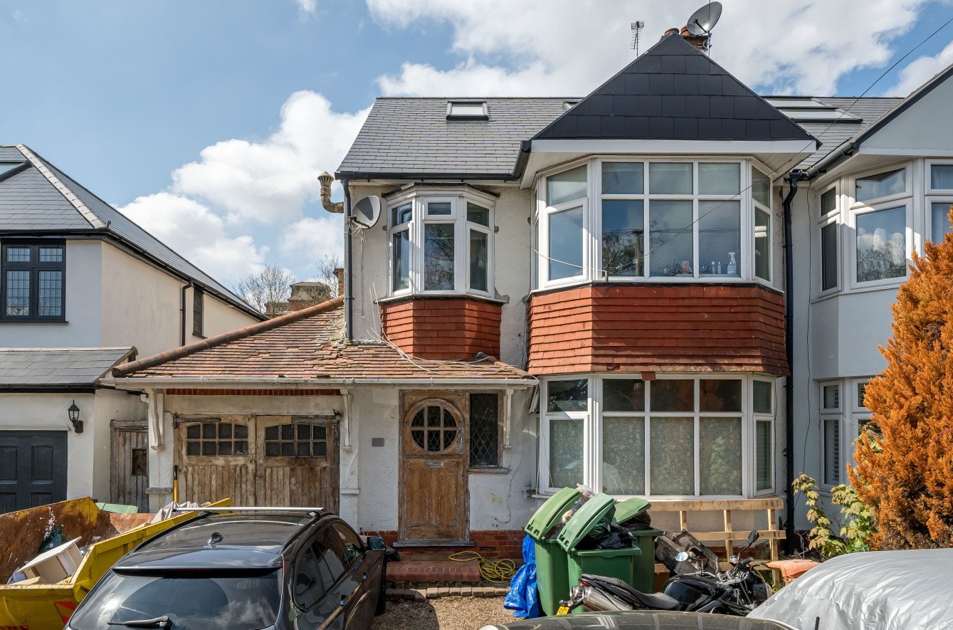 Semidetached House for sale in Rafford Way, , BR1 Acorn
