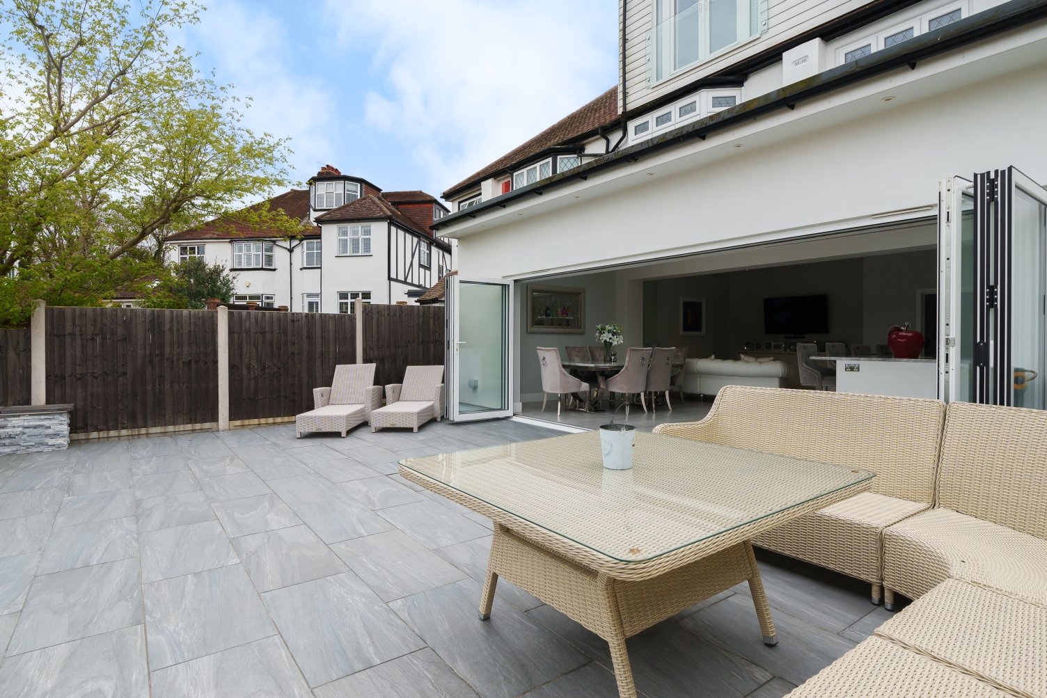 Semidetached House in Lakeside Drive, , BR2 Langford Russell