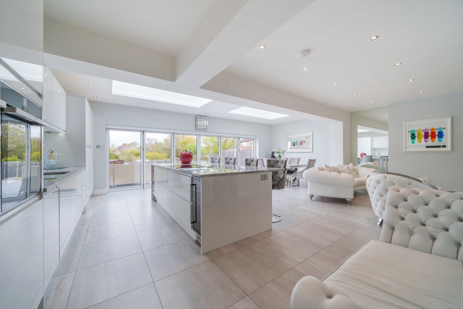 Semidetached House in Lakeside Drive, , BR2 Langford Russell