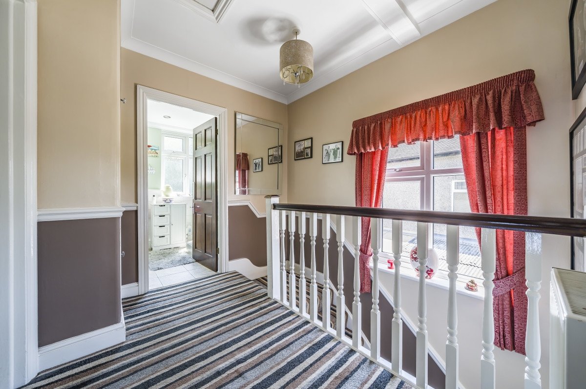 Semidetached House for sale in Restons Crescent, , SE9 Acorn