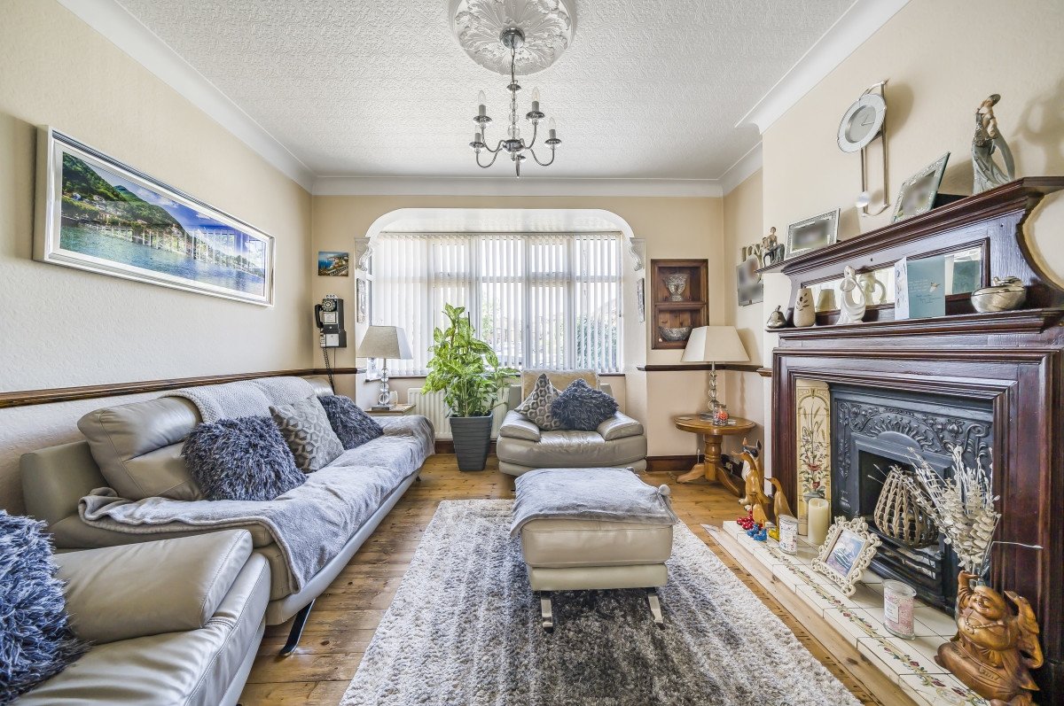 Semidetached House for sale in Restons Crescent, , SE9 Acorn