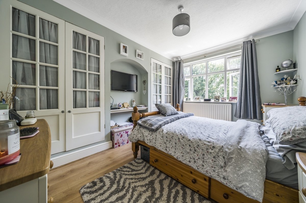 Semidetached House for sale in Restons Crescent, , SE9 Acorn