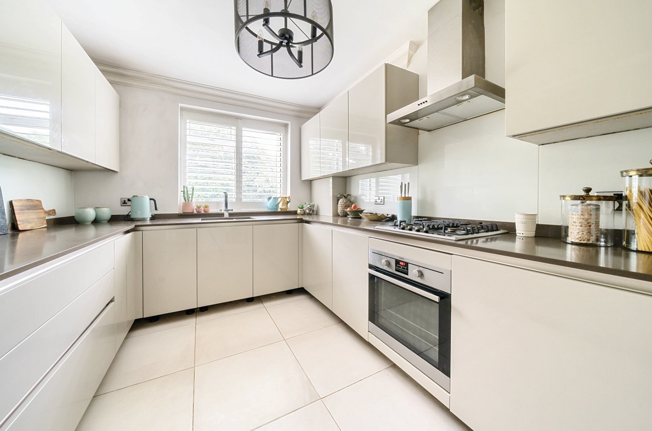 Flat for sale in Kemnal Road, Chislehurst, , BR7 Langford Russell