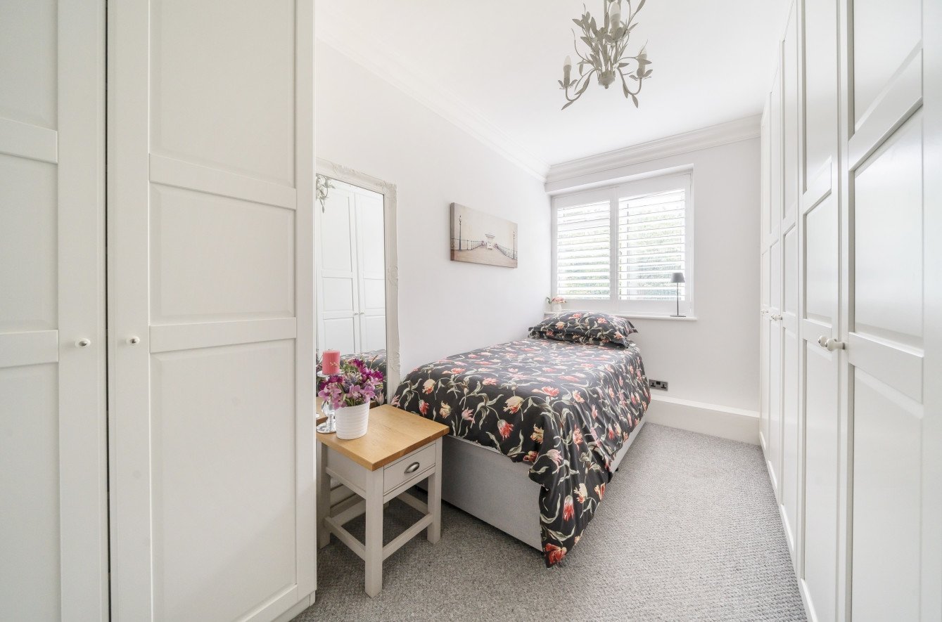 Flat for sale in Kemnal Road, Chislehurst, , BR7 Langford Russell