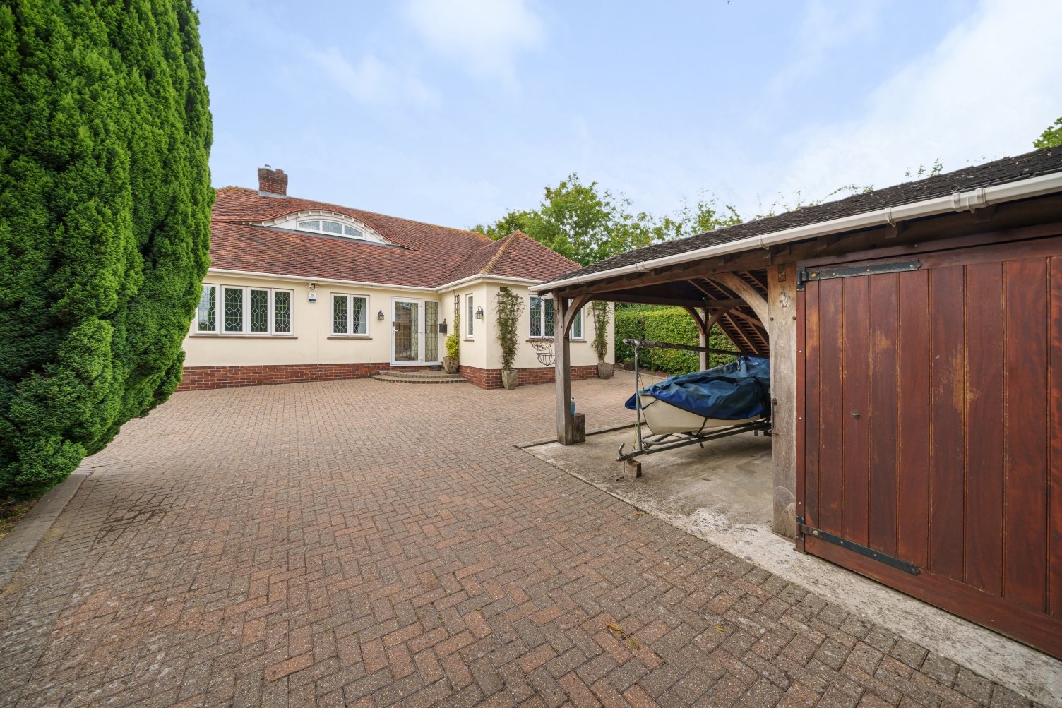 Detached House for sale in Top Dartford Road, , BR8 Acorn