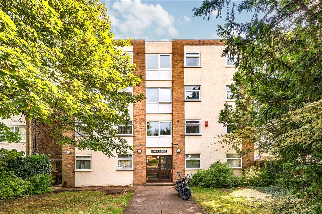 Apartment in Burnt Ash Hill, London, , SE12 Commercial