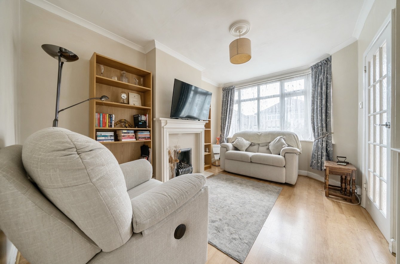 Terraced House in Ingleton Avenue, , DA16 Acorn