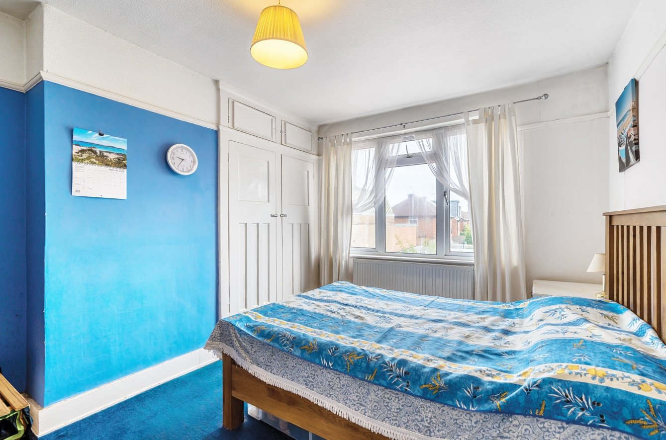 Terraced House for sale in Elmers End Road, Beckenham, , BR3 Langford