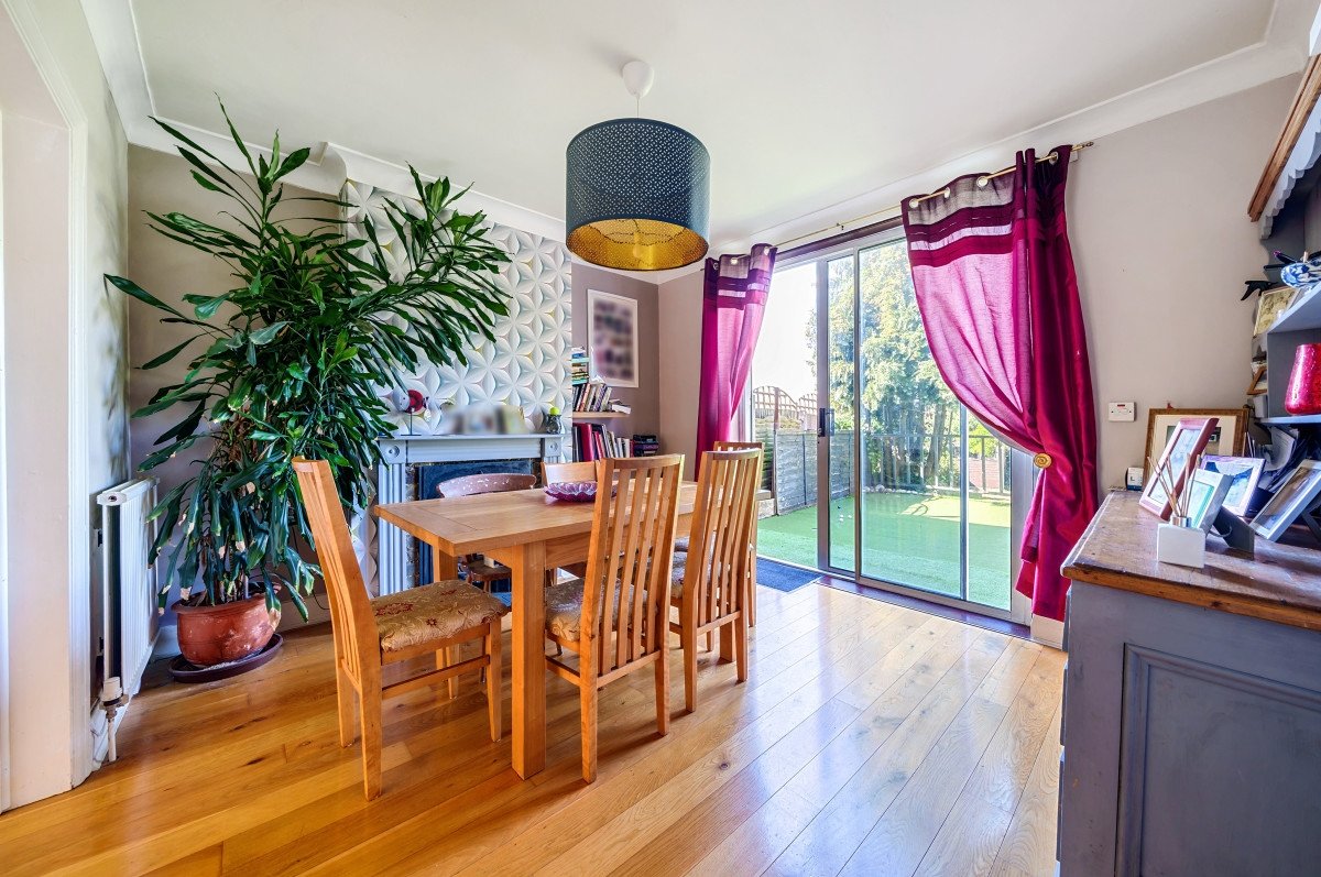 Semidetached House in Eltham Park Gardens, , SE9 John Payne