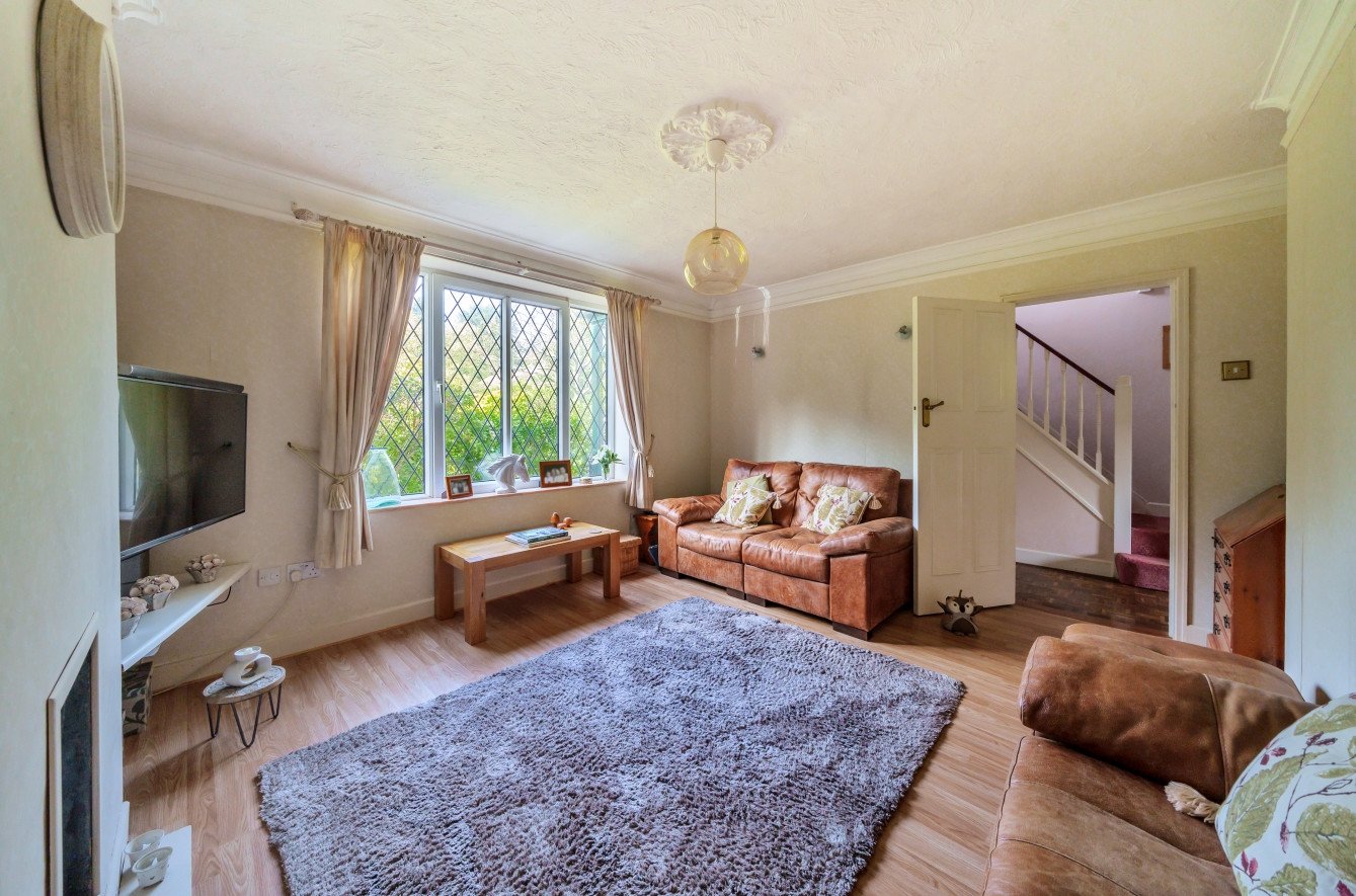 Semidetached House in St. Pauls Wood Hill, , BR5 Langford Russell