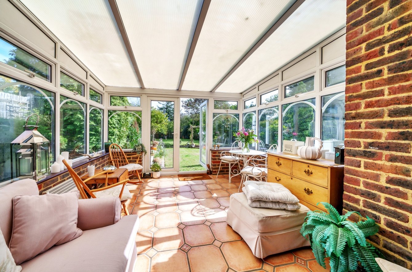 Semidetached House in St. Pauls Wood Hill, , BR5 Langford Russell