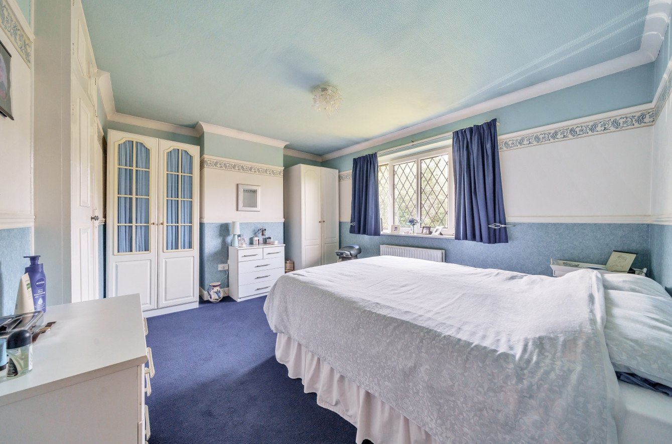 Semidetached House in St. Pauls Wood Hill, , BR5 Langford Russell