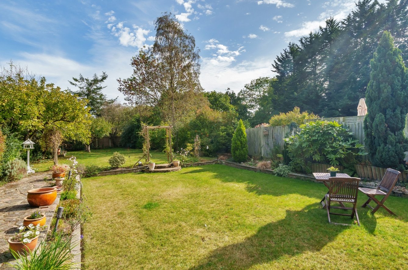 Semidetached House in St. Pauls Wood Hill, , BR5 Langford Russell