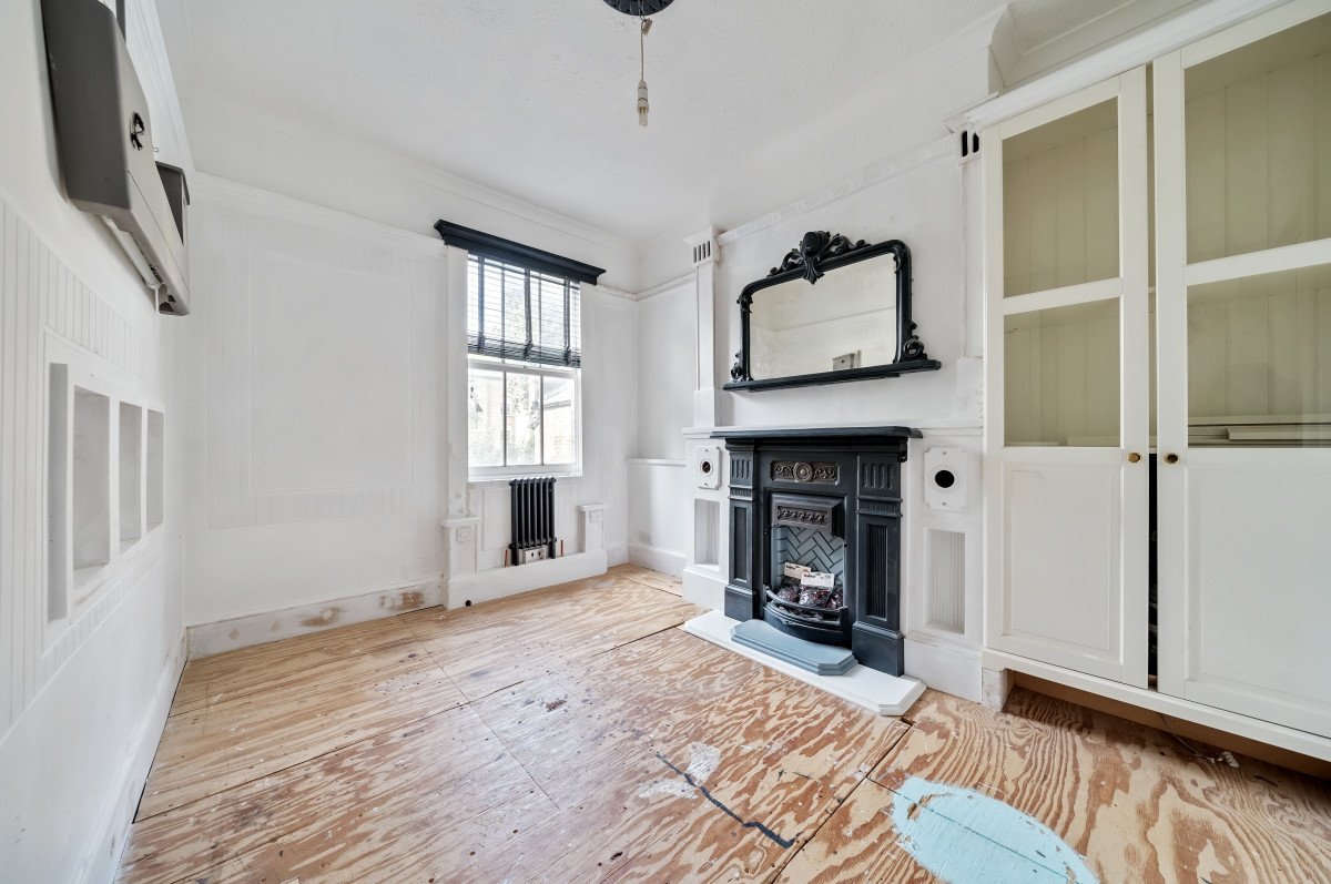 Terraced House for sale in Quentin Road, , SE13 John Payne