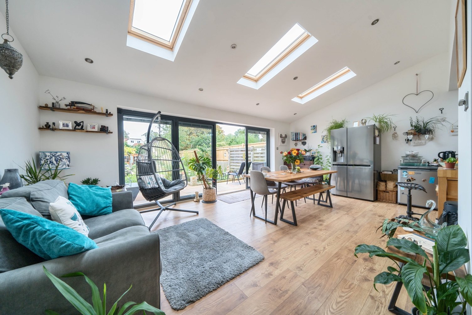 Semidetached House in Cherry Tree Walk, , BR4 Langford Russell