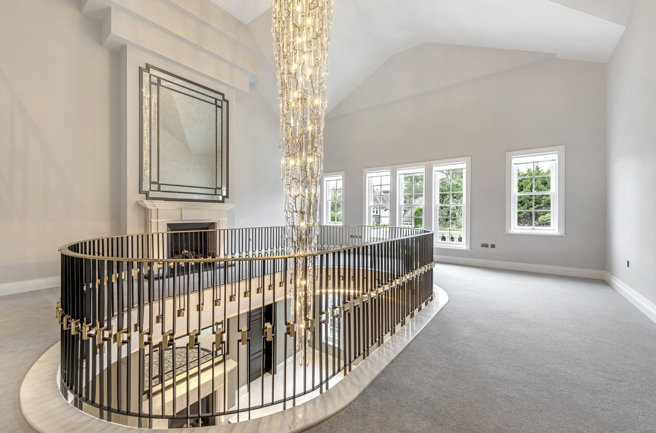 Detached House for sale in Holwood Park Avenue, Locksbottom, , BR6