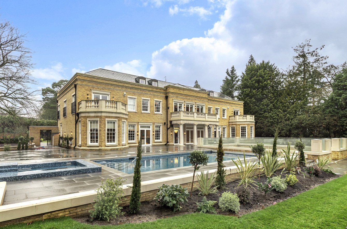 Detached House for sale in Holwood Park Avenue, Locksbottom, , BR6