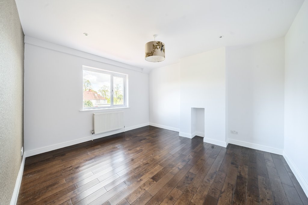 Semidetached House for sale in Montcalm Road, , SE7 John Payne