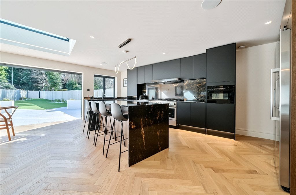 Semidetached House in Lakeside Drive, , BR2 Langford Russell