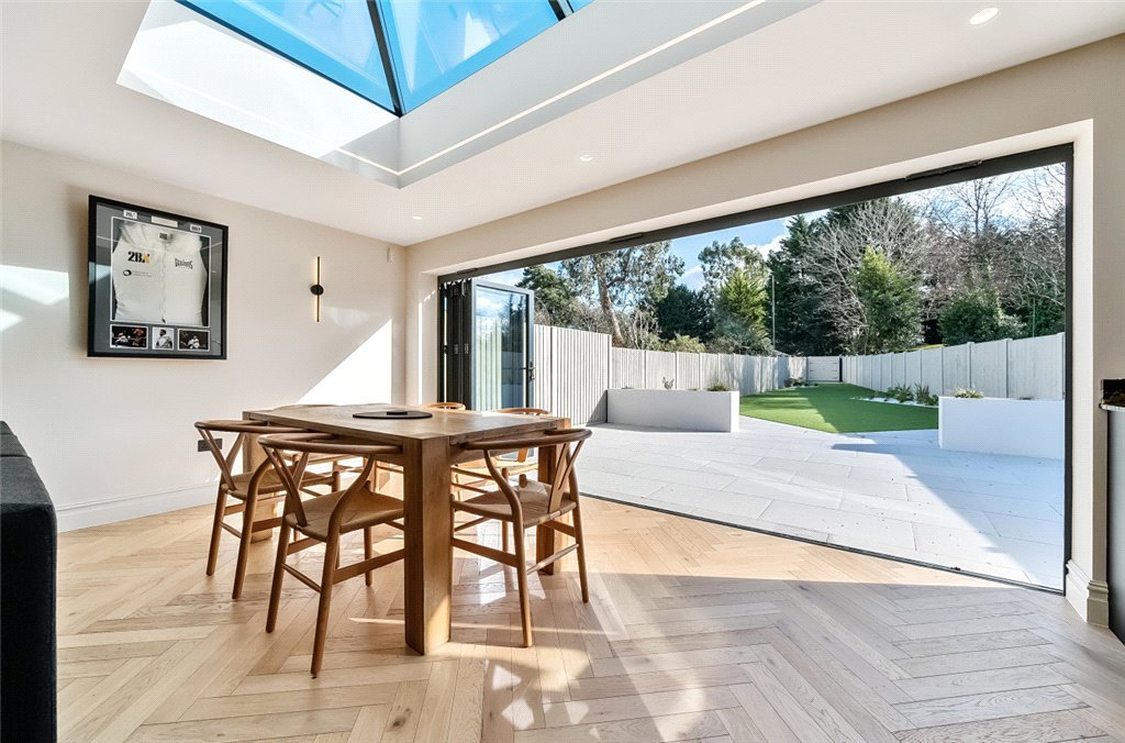 Semidetached House in Lakeside Drive, , BR2 Langford Russell