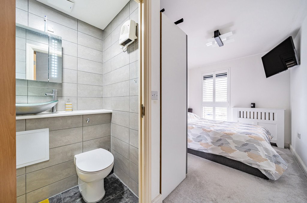 Apartment for sale in Esparto Way, Dartford, , DA4 John Payne